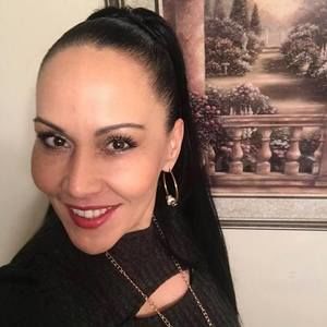 Meet your Posher, Zenaida